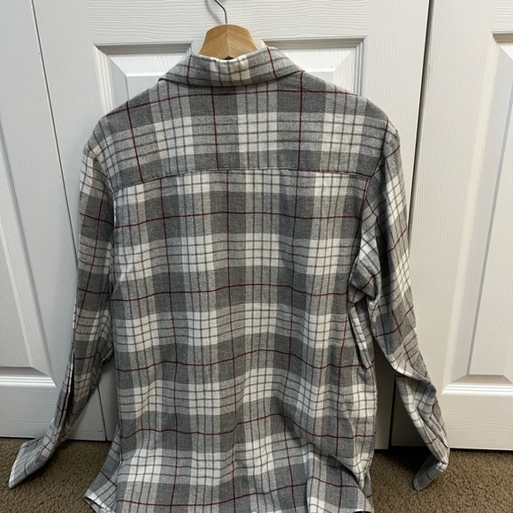 Men’s Casual Button Down Club Room Long Sleeve Shirt - Picture 3 of 3